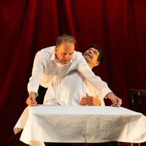 DIE RECHNUNG - Christoph Schüchner, Frank Genser