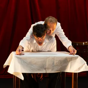 DIE RECHNUNG - Frank Genser, Christoph Schüchner