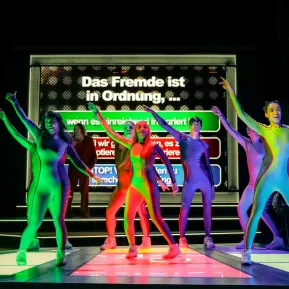 DU MUSST DICH ENTSCHEIDEN – Ensemble am Hüpffeld