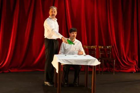DIE RECHNUNG - Christoph Schüchner, Frank Genser