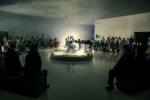 REQUIEM FÜR EINE MARODE BRÜCKE – Kolumba