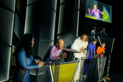 DU MUSST DICH ENTSCHEIDEN – Kaoko Amano, Günther Wiederschwinger, Elias Eilinghoff, Frank Genser und Fabian Reichenbach