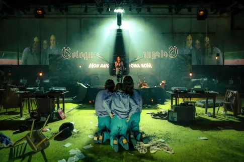 DIE WÖRTER SIND BÖSE - Ensemble