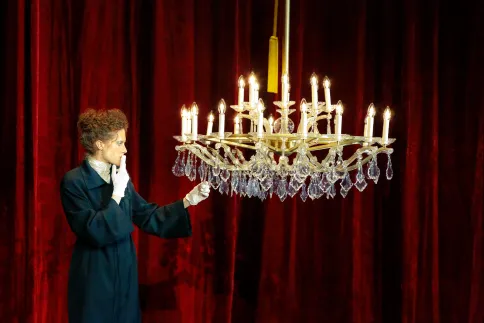 FRÄULEIN ELSE – Julia Riedler