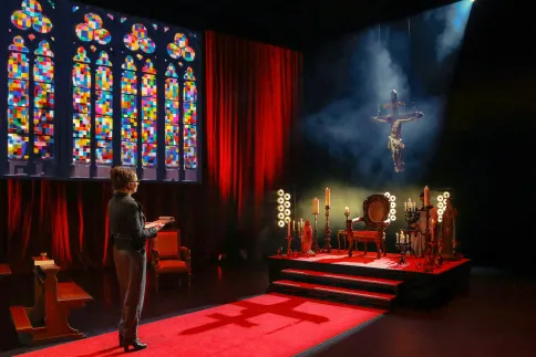 DAS SCHWEIGEN DES HEILIGEN VATERS – Anja Laïs