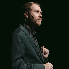 KRIEG UND FRIEDEN – Calle Fuhr