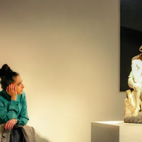 REQUIEM FÜR EINE MARODE BRÜCKE – Hasti Molavian