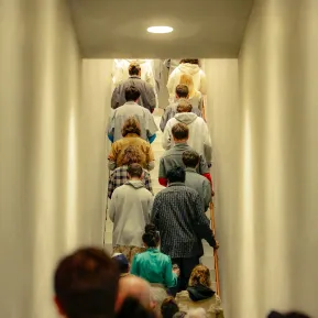 REQUIEM FÜR EINE MARODE BRÜCKE – Kolumba