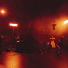 DAS LEIDEN ANDERER BETRACHTEN – Ensemble